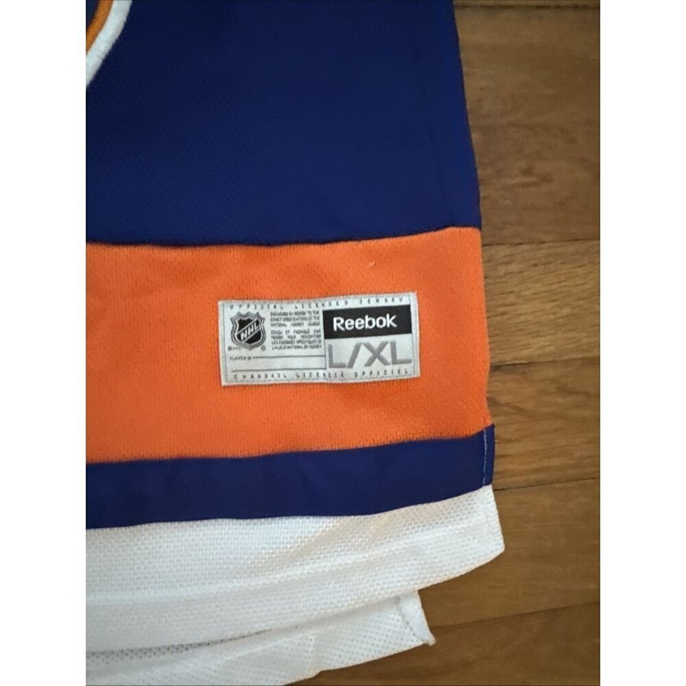 Reebok Nick Leddy #2 New York Islanders NHL Jersey Youth Boys Size L/ XL - Picture 3 of 6